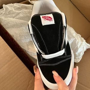 Knu Skool BNWT Vans